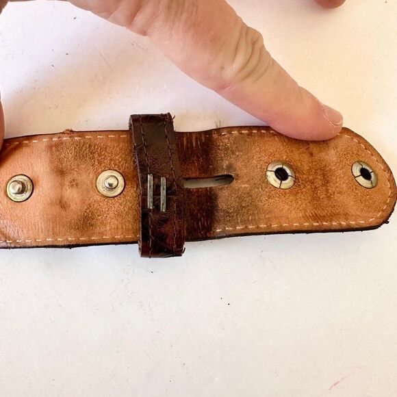 Vintage JUSTIN Mens Brown Belt 42 L Crocodile Genuine Exotic Leather Western - Picture 9 of 10